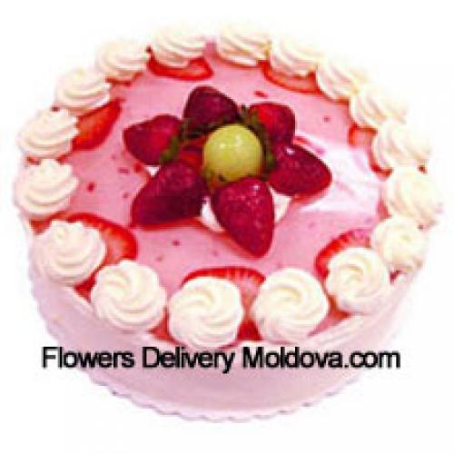 1/2 Kg Yummy Strawberry Cake